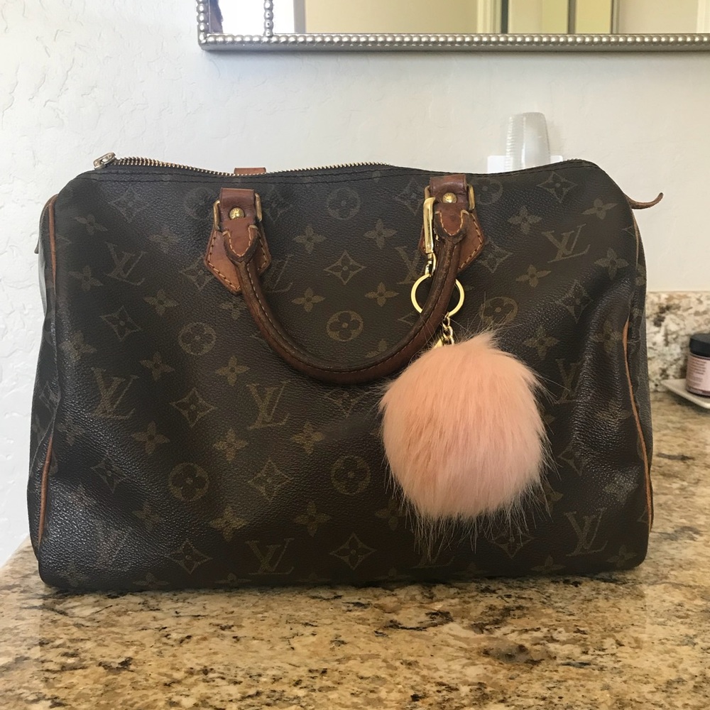 Selling ASAP Authentic Louis Vuitton Speedy 30
